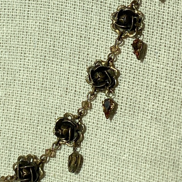 Liz Palacios Signed Pear-Shaped CrystalFlower Choker Necklace - Picture 8 of 14